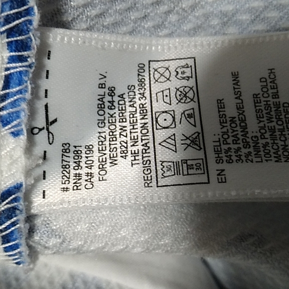 SALE! Forever 21 Essentials Peplum Top Sz.M Like New (BX86) - Picture 6 of 7